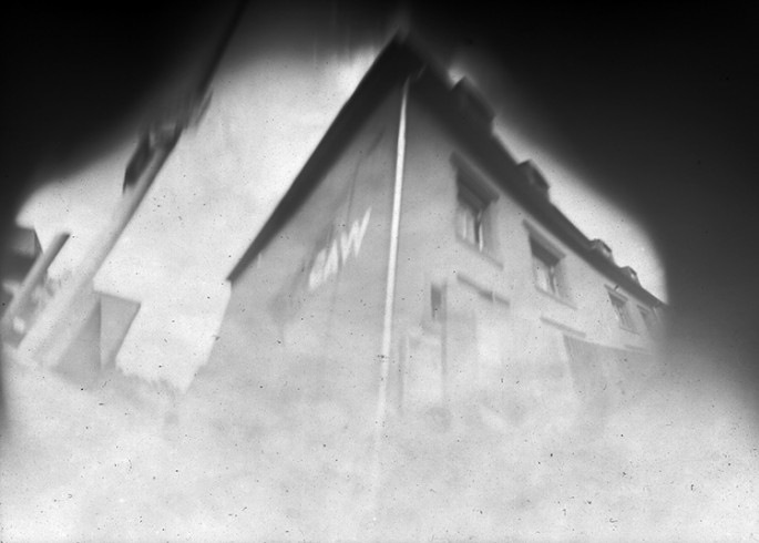 caw_01b