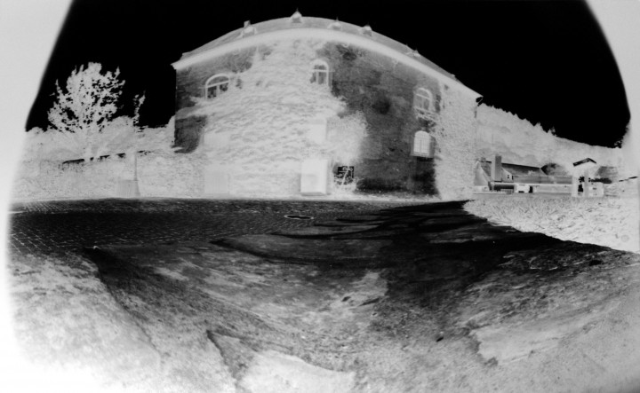 camera obscura_click clervaux 21.07.12 négatif