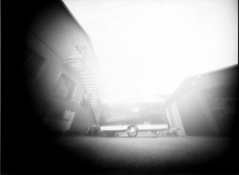 roulot'ographe_kufa0812_cameraObscura11neg
